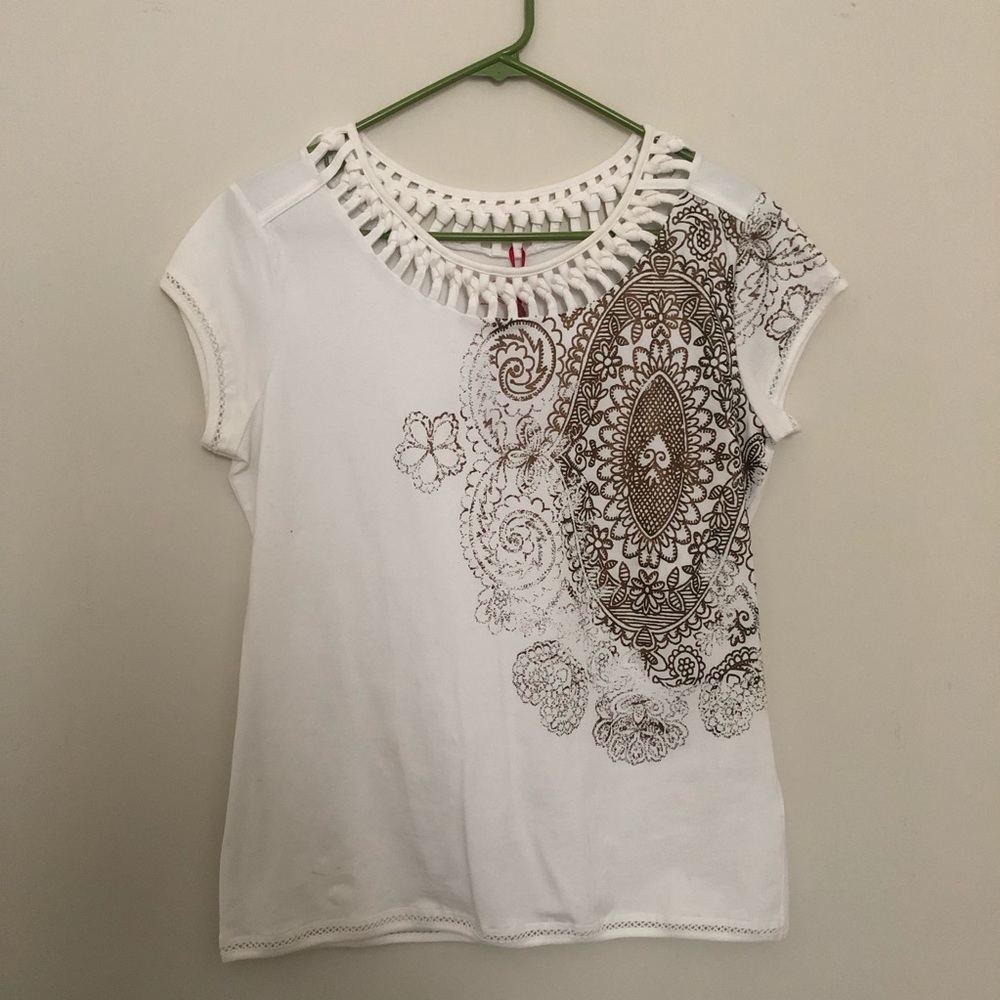 NWT Oilily t-shirt with henna design